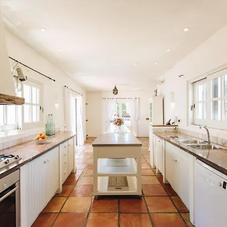 Luxurious Ibiza Casa Pacifica 6 Bedrooms Large Outdoor Dining Area Bbq San Rafael *